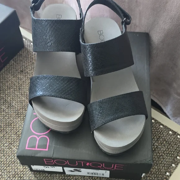 Corkys Black Wedge Sandals - Picture 2 of 7